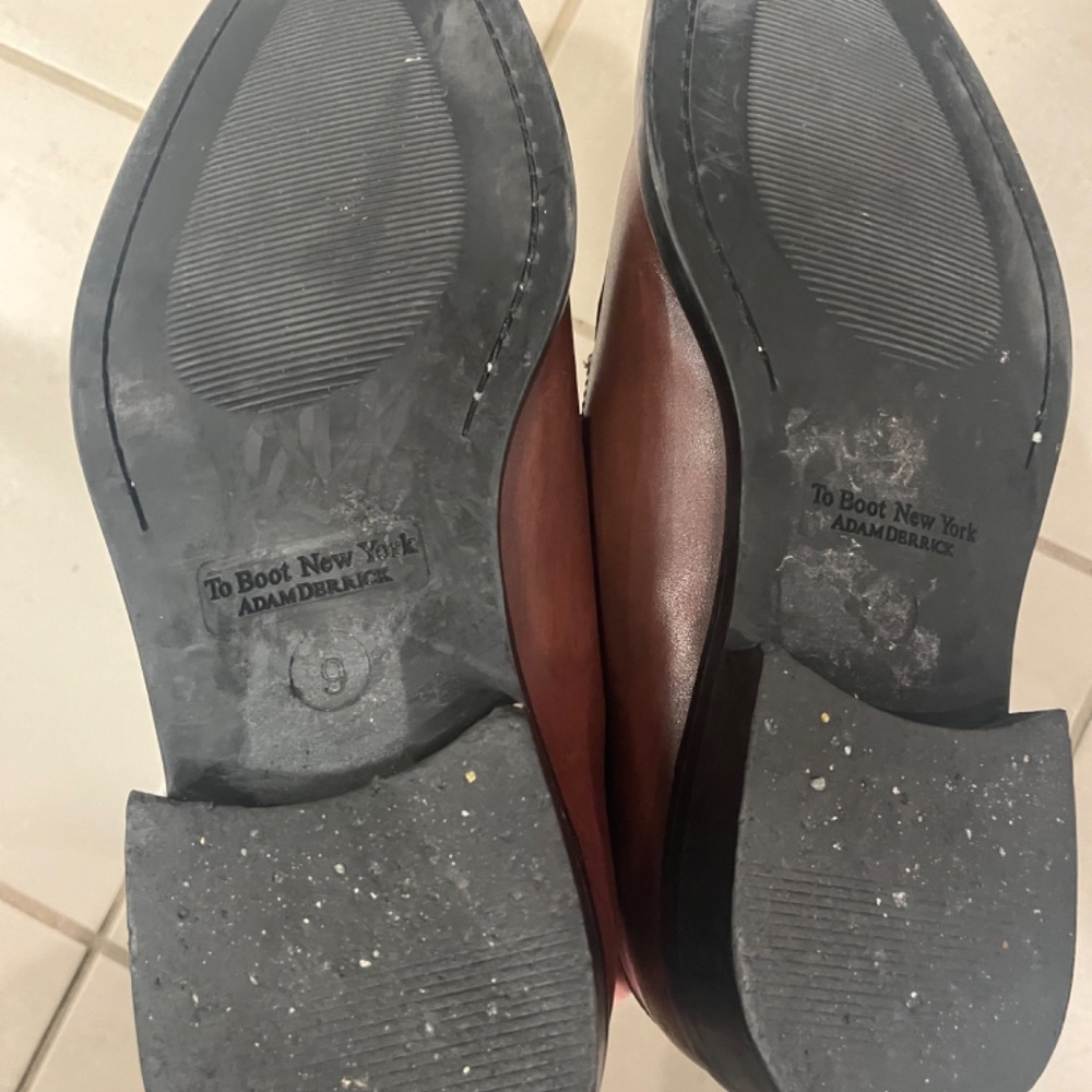 To Boot - 9 - Picture 2 of 4